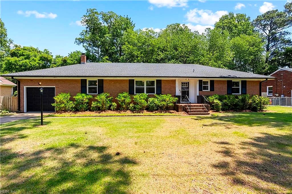3307 Dogwood DR, Portsmouth — 3 bed Residential, 2,005 sqft