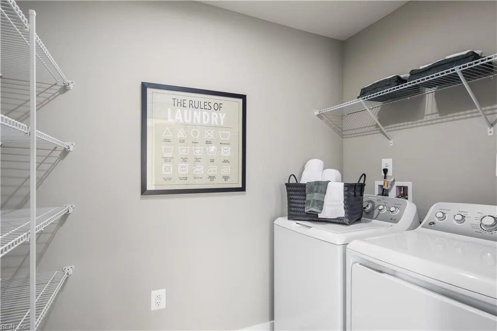 7140 Holiday LN, TOANO VA 23168 - Photo 3