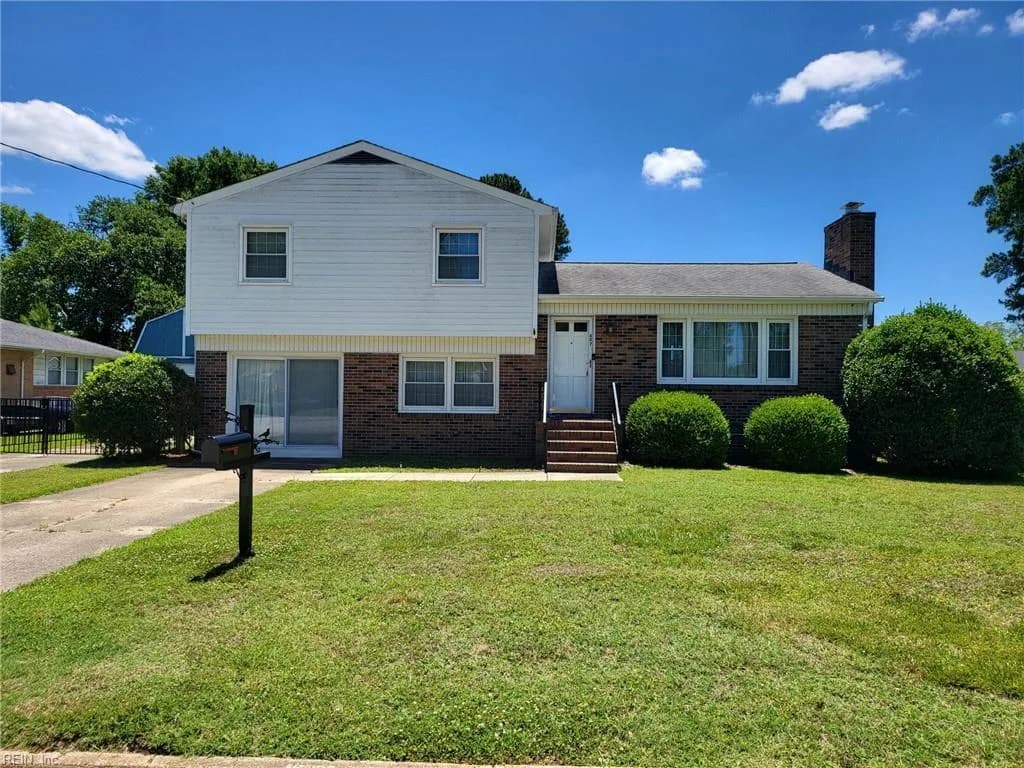 407 Shoreline DR, HAMPTON VA 23669 - Main photo