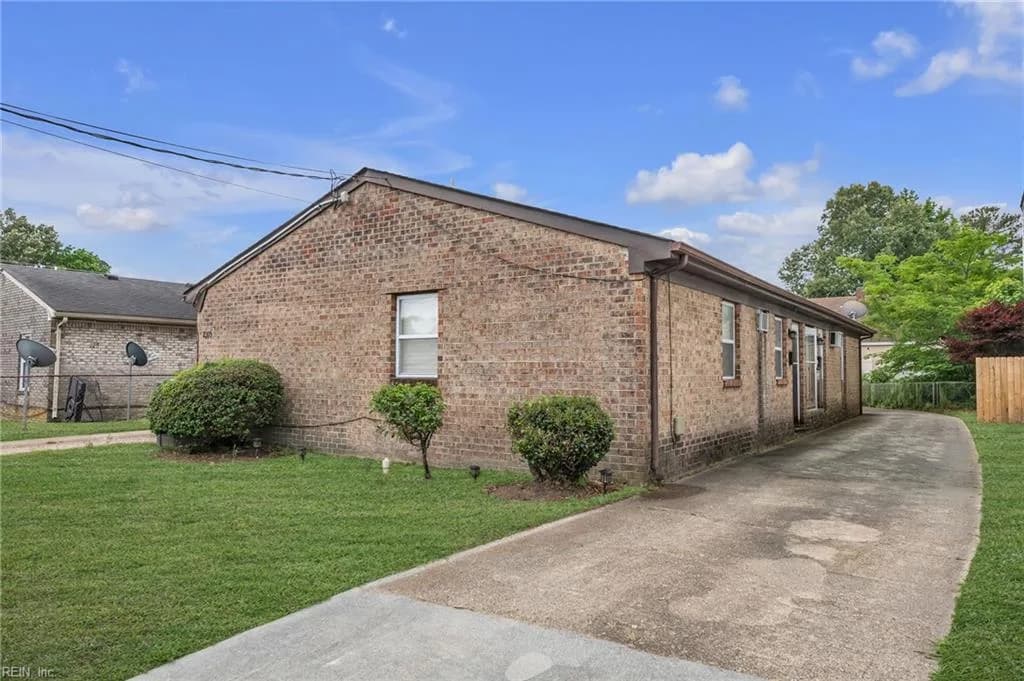 2305 Palmyra ST, NORFOLK VA 23513 - Photo 3
