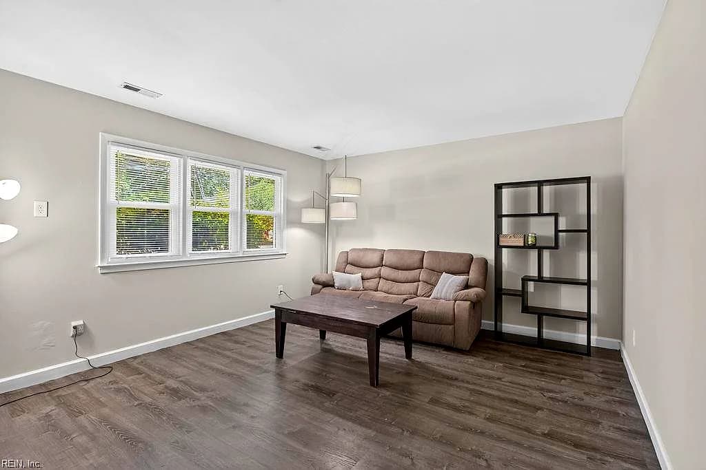 706 Balthrope RD, NEWPORT NEWS VA 23608 - Photo 5