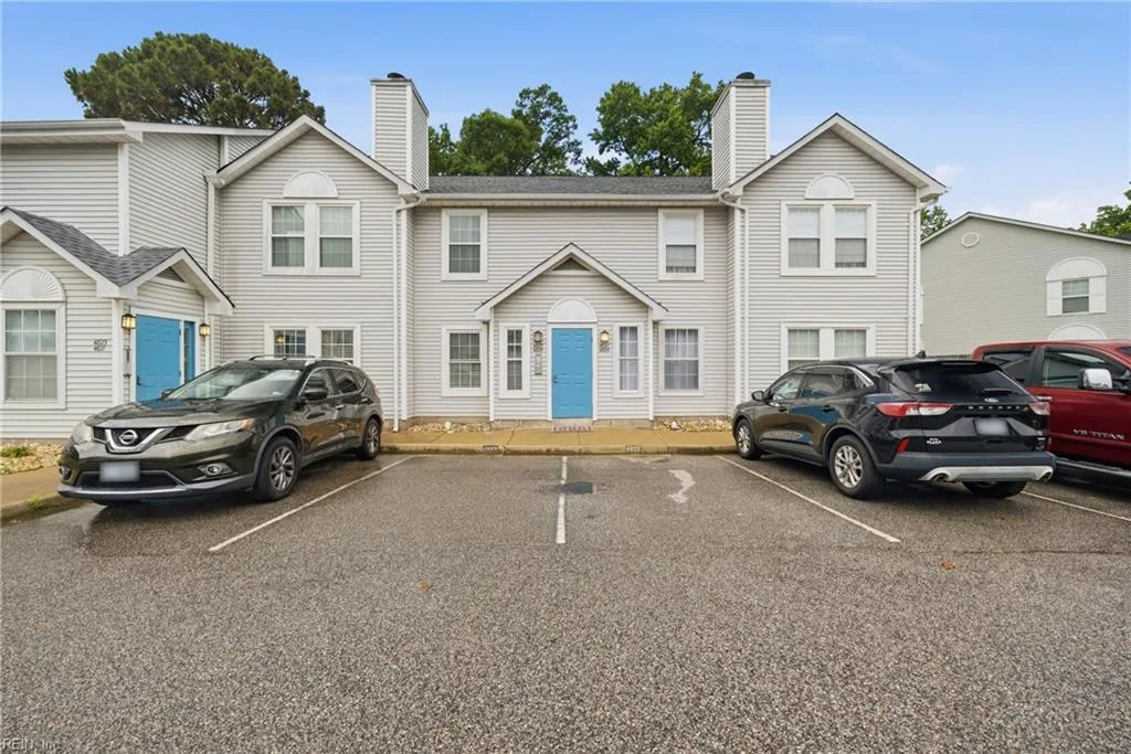 4825 Beach Landing CT, VIRGINIABEACH VA 23455