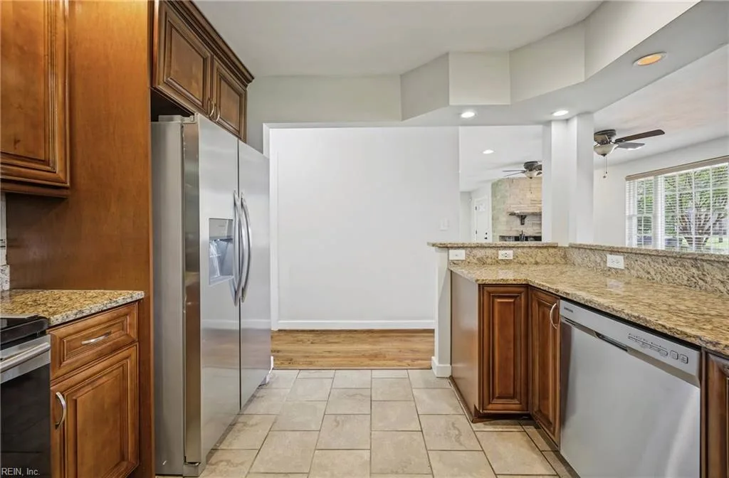6916 Riddick ST, NORFOLK VA 23518 - Photo 4