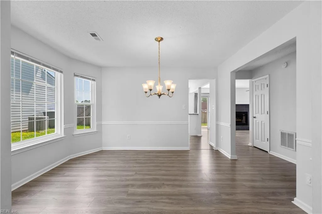 1486 Berkshire DR, NEWPORTNEWS VA 23602 - Photo 4