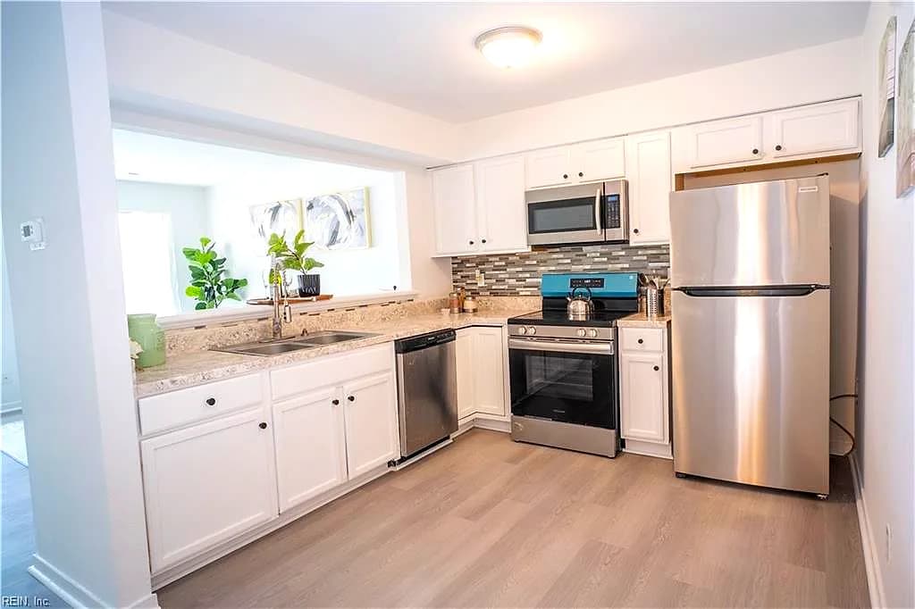 552 Lanier CRES, PORTSMOUTH VA 23707 - Photo 3