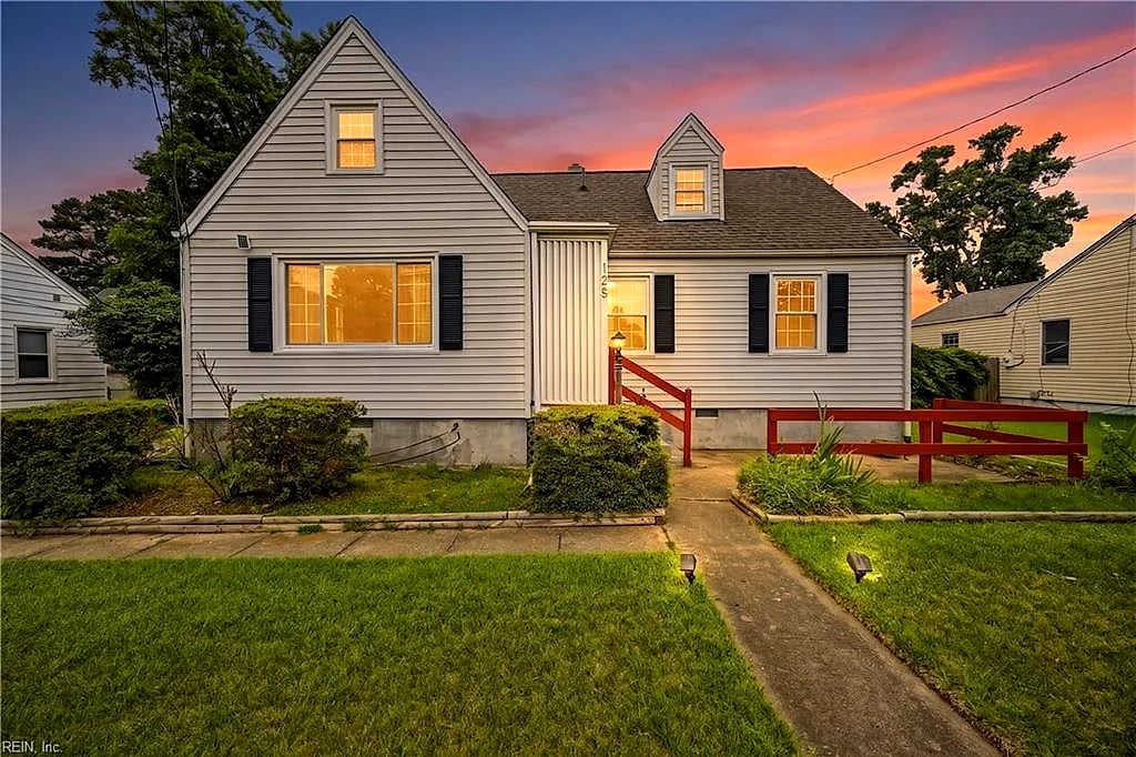 125 Cambridge PL, Hampton — 5 bed Residential, 1,795 sqft