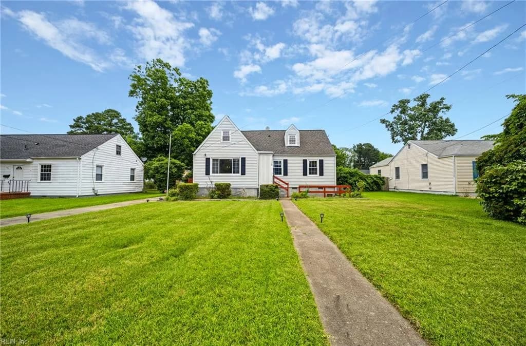 125 Cambridge PL, HAMPTON VA 23669 - Photo 3