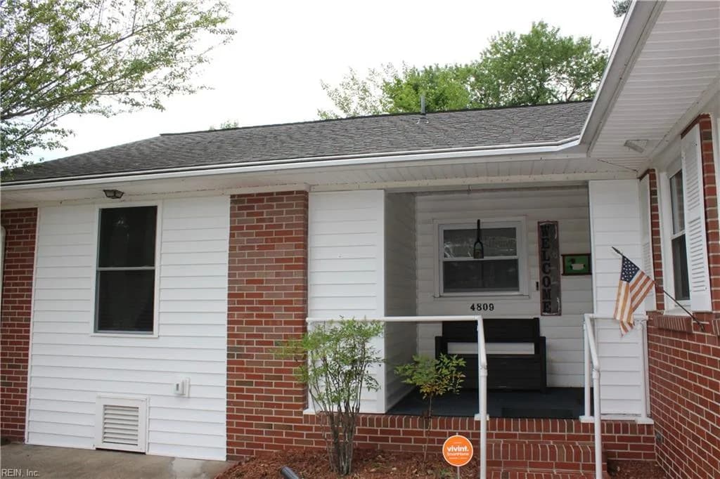 4809 Mallard CRES, PORTSMOUTH VA 23703 - Main photo