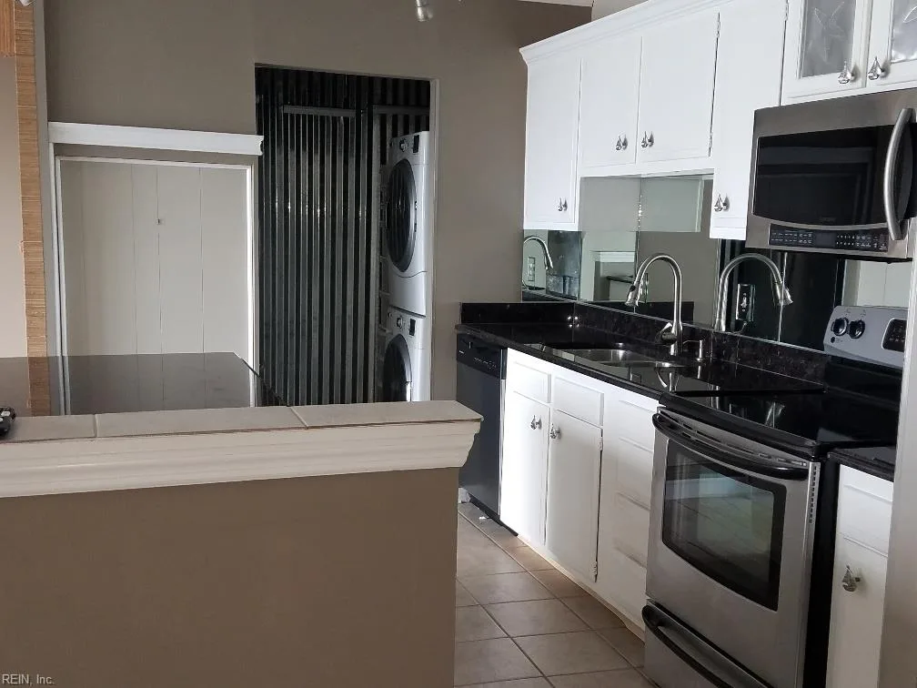 3558 Shore DR #108, VIRGINIABEACH VA 23455 - Photo 4