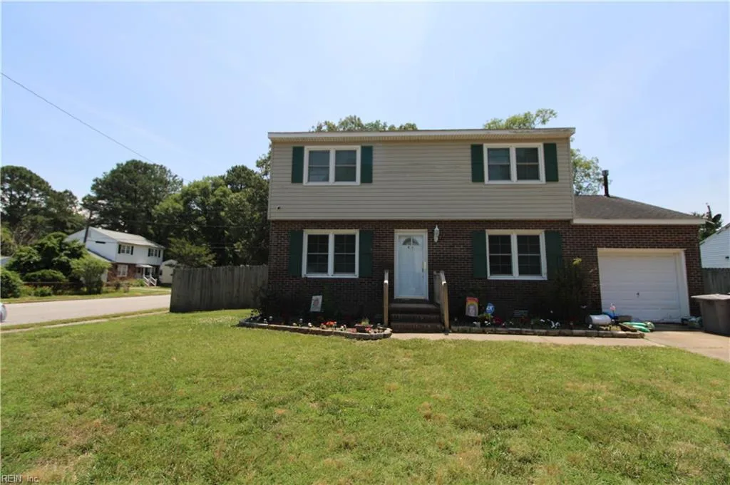 58 Hall RD, HAMPTON VA 23664