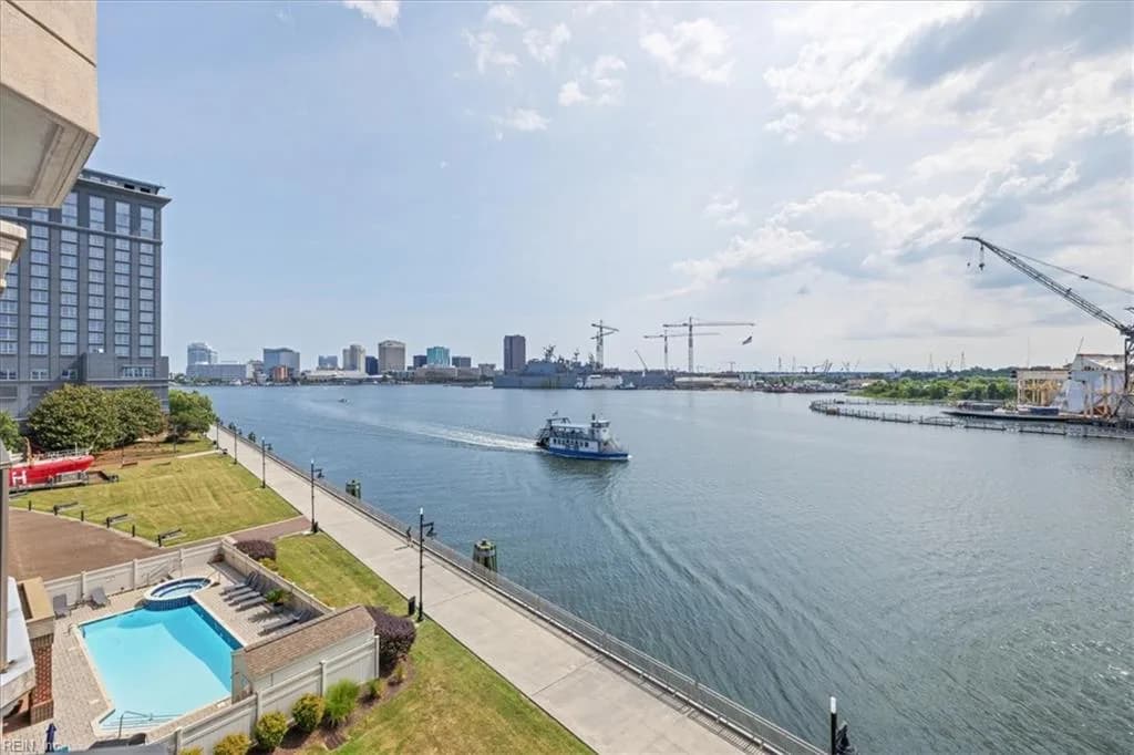 475 Water ST #515, PORTSMOUTH VA 23704 - Photo 2