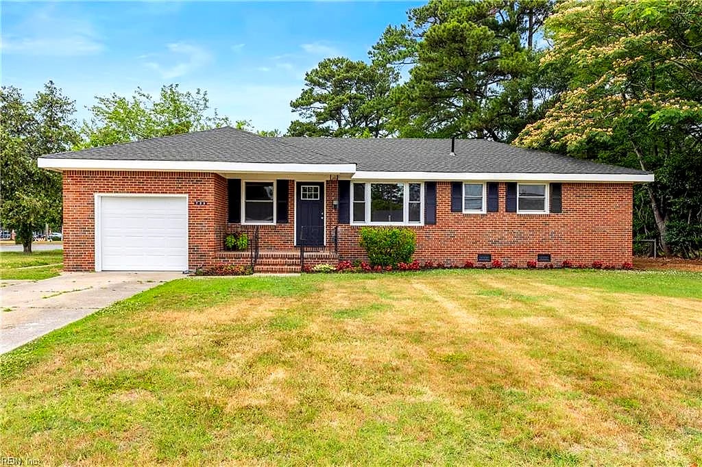 729 Howell ST, Virginia Beach — 3 bed Residential, 1,300 sqft