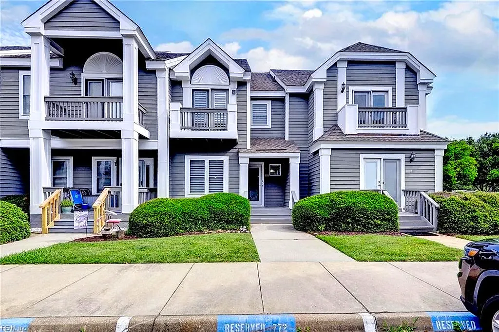 1030 Porte Harbour Arch ARCH, HAMPTON VA 23664