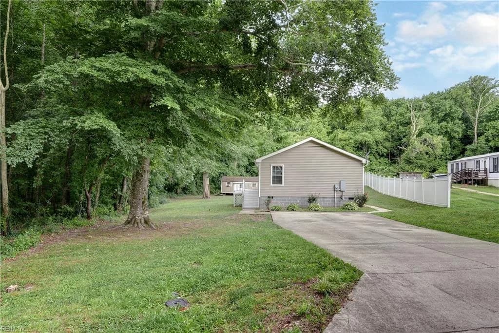 9431 Jenkins LN, SMITHFIELD VA 23430 - Photo 4