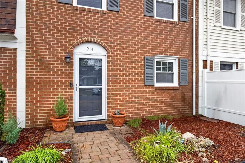 914 C AVE, VIRGINIABEACH VA 23451 - Photo 2