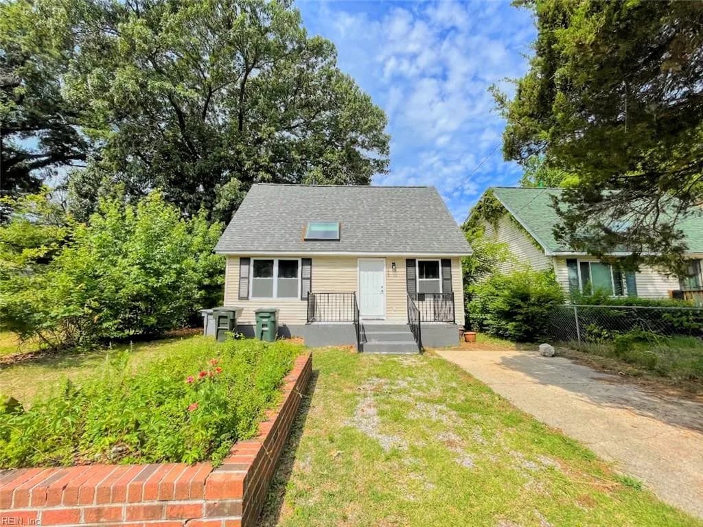613 Delaware AVE, HAMPTON VA 23661 - Photo 2