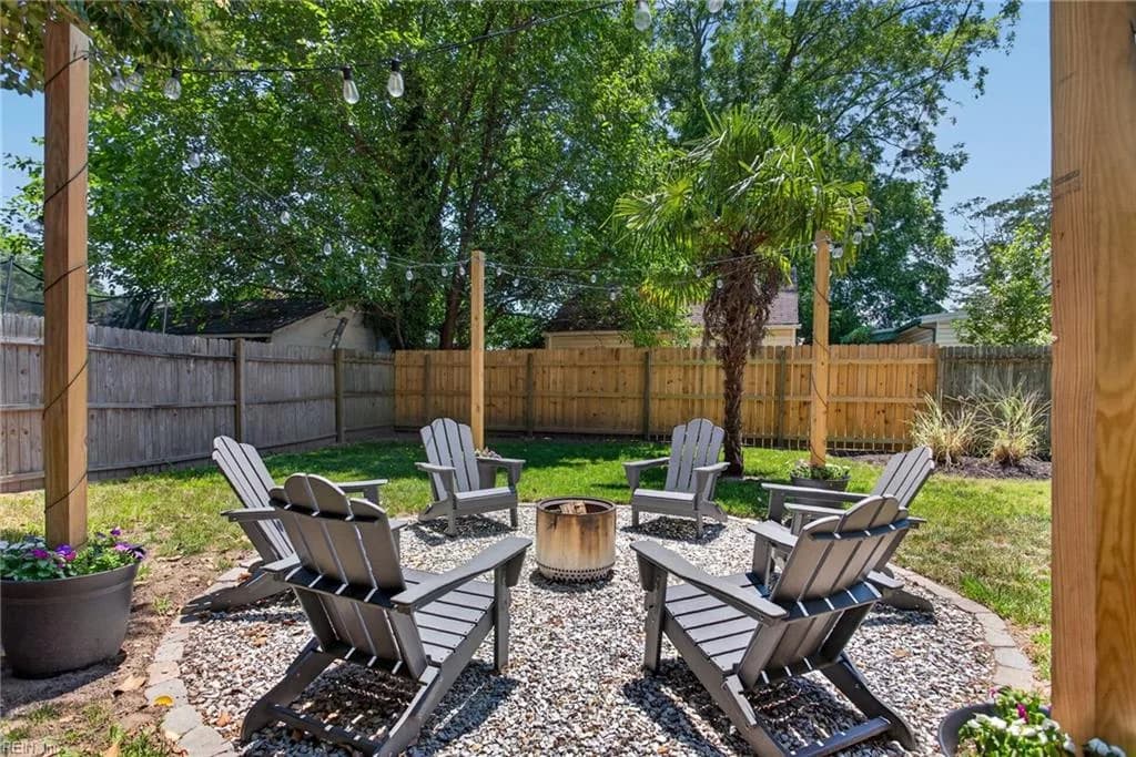 16 Roberts CT E, PORTSMOUTH VA 23701 - Photo 4