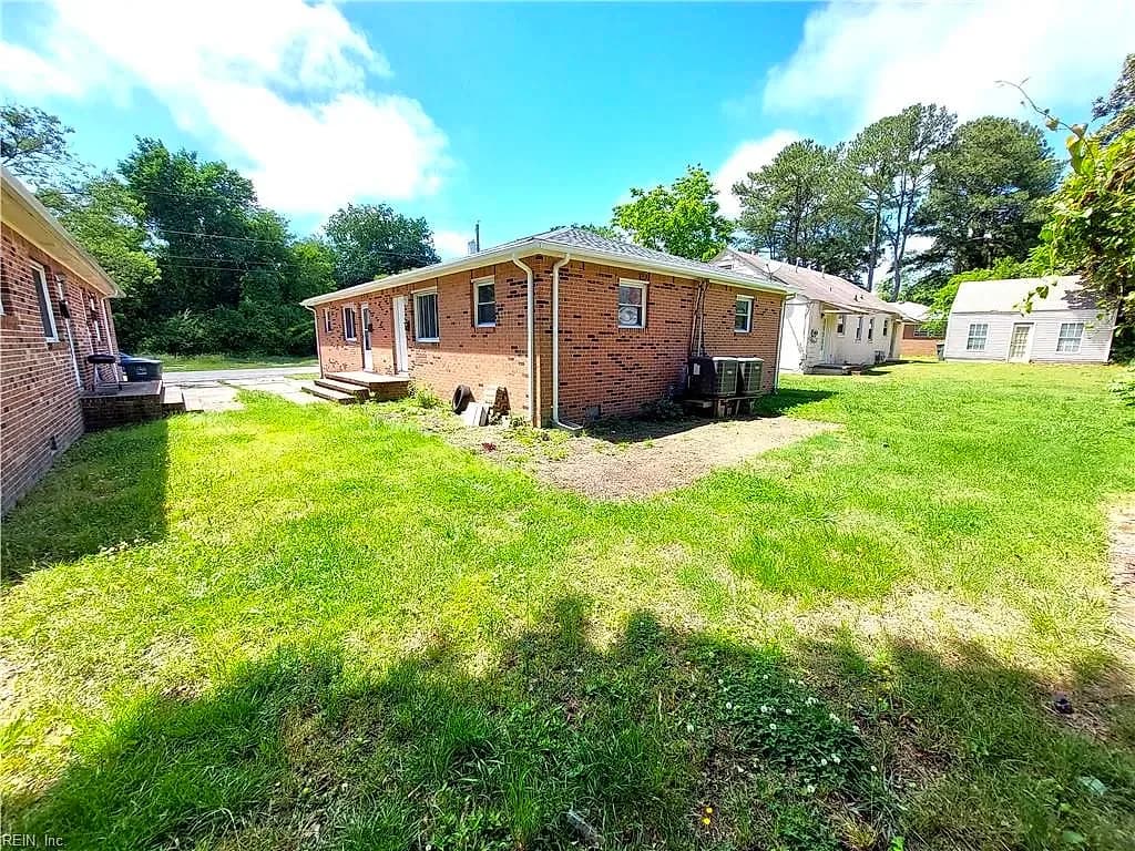 3872 Wake CIR #A, NORFOLK VA 23518 - Photo 4