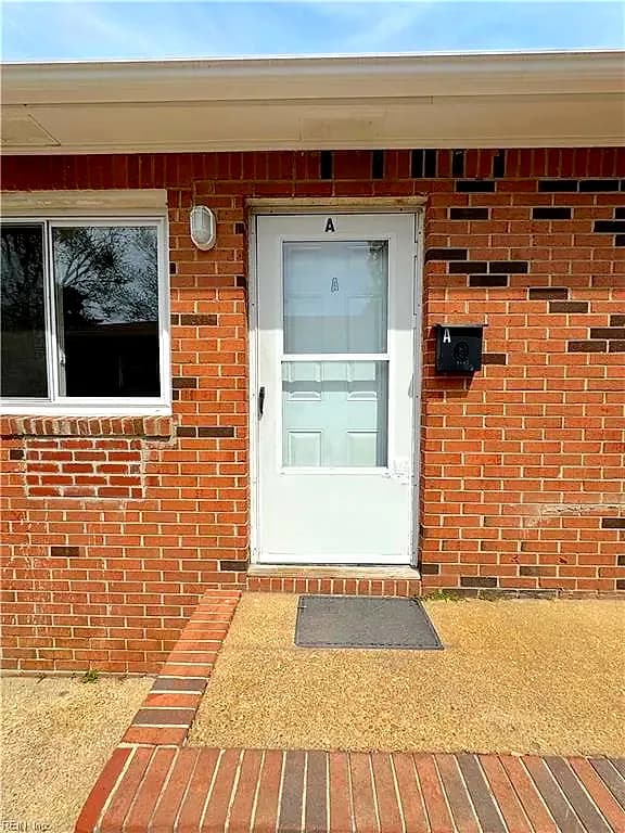 3872 Wake CIR #A, NORFOLK VA 23518 - Photo 5
