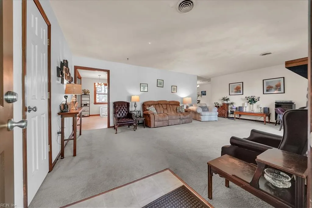 5746 Burbank CT, NORFOLK VA 23502 - Photo 4
