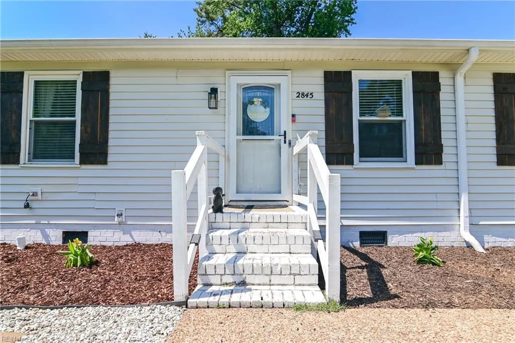 2845 Lambert TRL, CHESAPEAKE VA 23323 - Photo 4