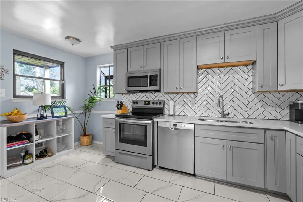 1622 Bill ST, NORFOLK VA 23518 - Photo 5