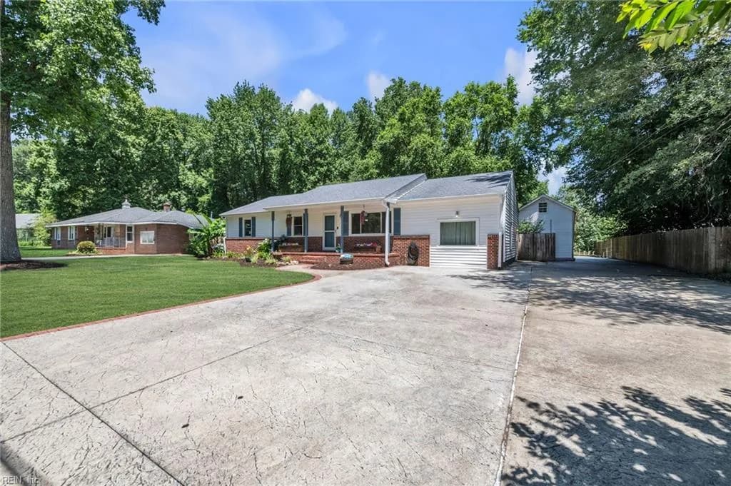 2839 Lambert TRL, CHESAPEAKE VA 23323 - Photo 3