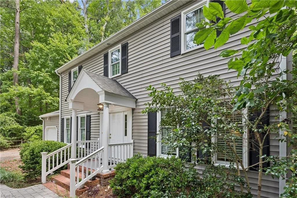 205 Grace ST, SEAFORD VA 23696 - Photo 4