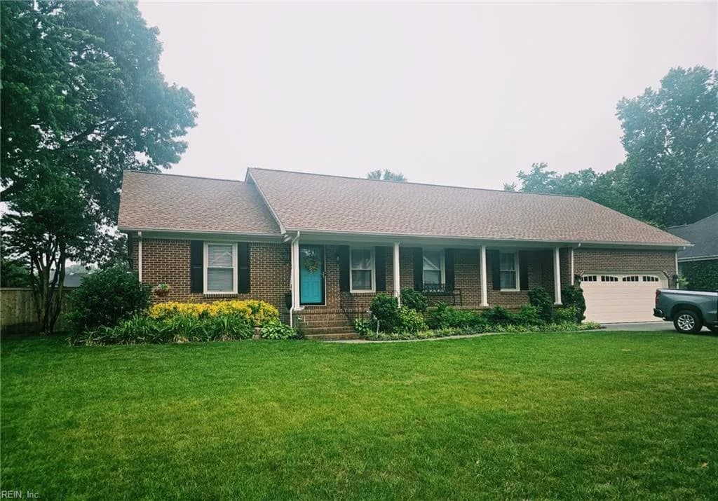 2113 Commodore CT, VIRGINIABEACH VA 23454 - Photo 2