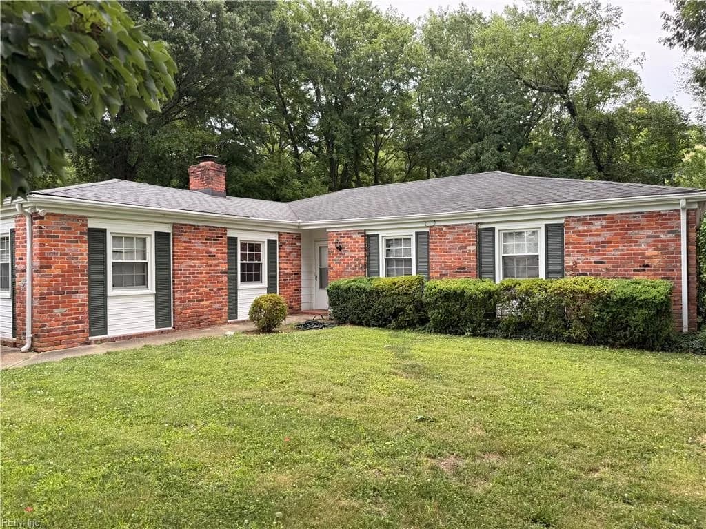 804 Duke Of Suffolk DR, VIRGINIABEACH VA 23454 - Main photo