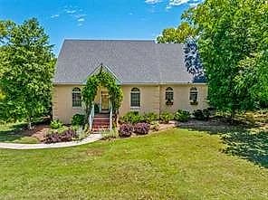 1108 N High ST, FRANKLIN VA 23851 - Main photo