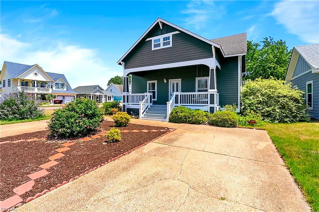 110 N Compass DR, Grandy — 3 bed Residential, 1,652 sqft