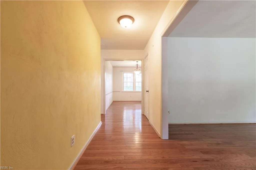 4116 Meadowview RD, PORTSMOUTH VA 23703 - Photo 4