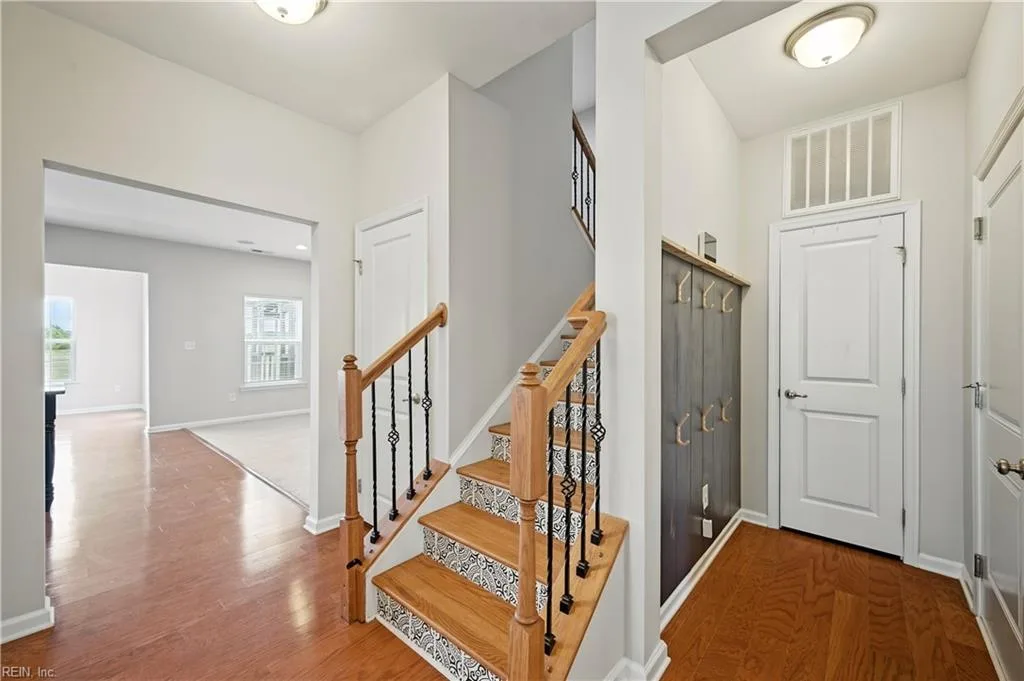 118 Oak Hill LN, SMITHFIELD VA 23430 - Photo 5