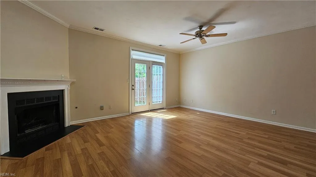 627 Creekside CT, CHESAPEAKE VA 23320 - Photo 3