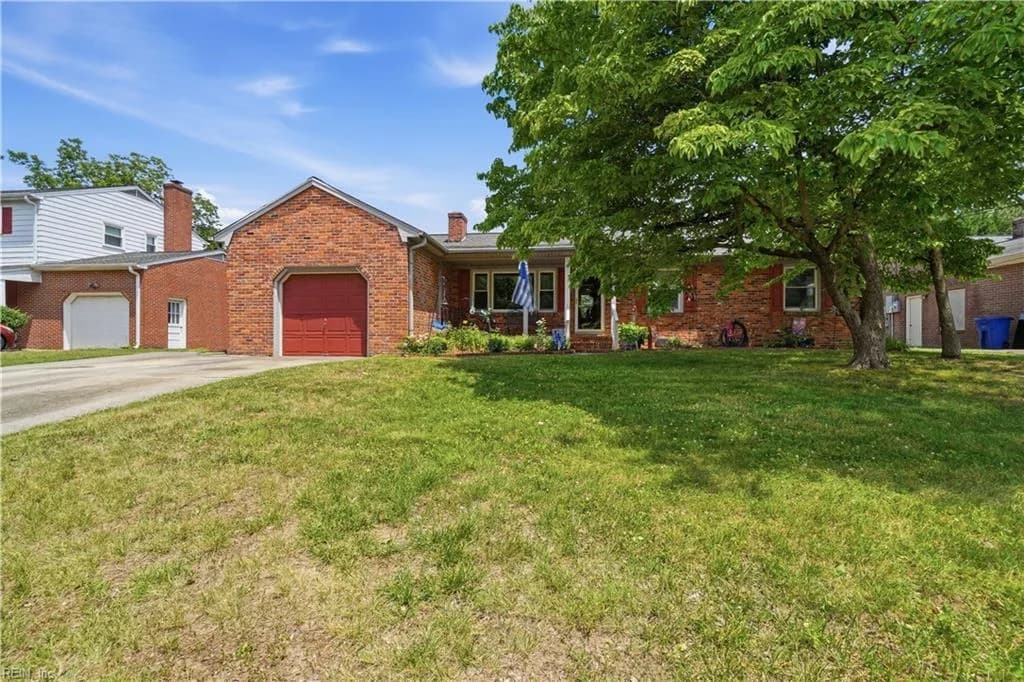 207 Dabney DR, NEWPORTNEWS VA 23602 - Photo 3