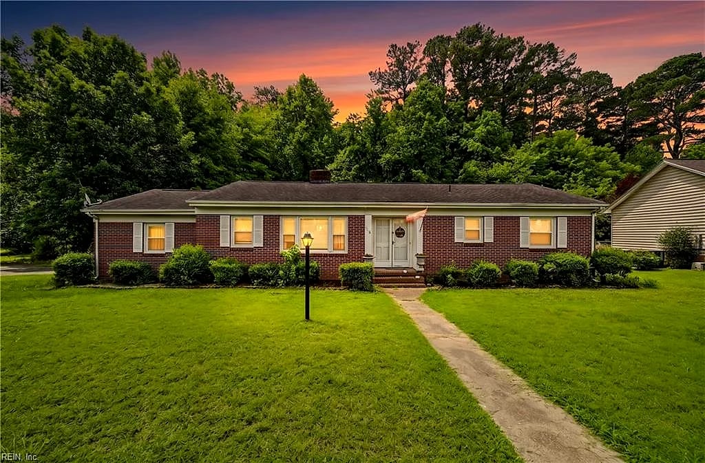 218 Northbrooke AVE, Suffolk — 3 bed Residential, 1,467 sqft