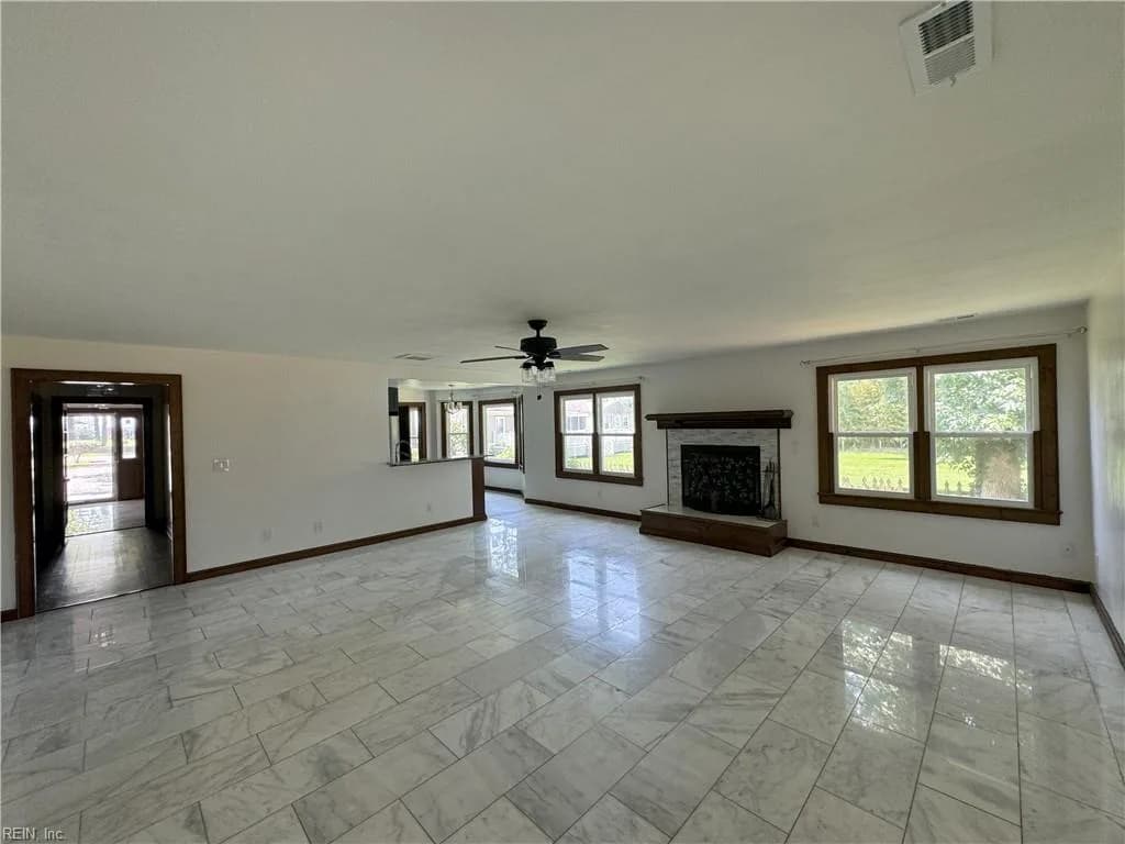 2112 MUNDEN POINT RD, VIRGINIABEACH VA 23457 - Photo 4