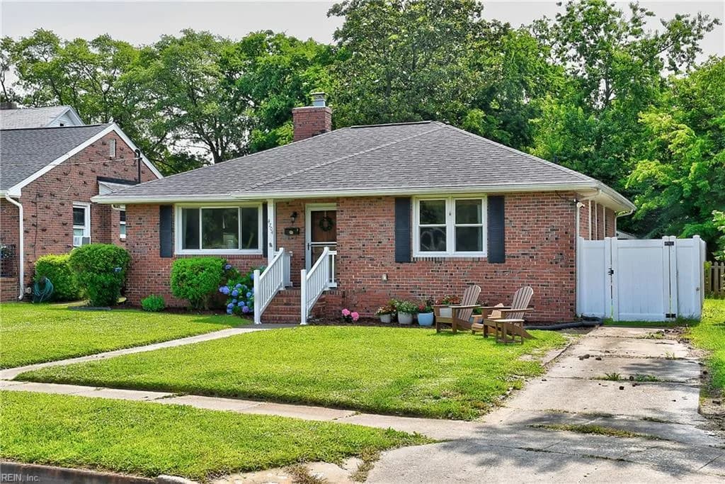 4704 Mayflower RD, NORFOLK VA 23508 - Photo 3