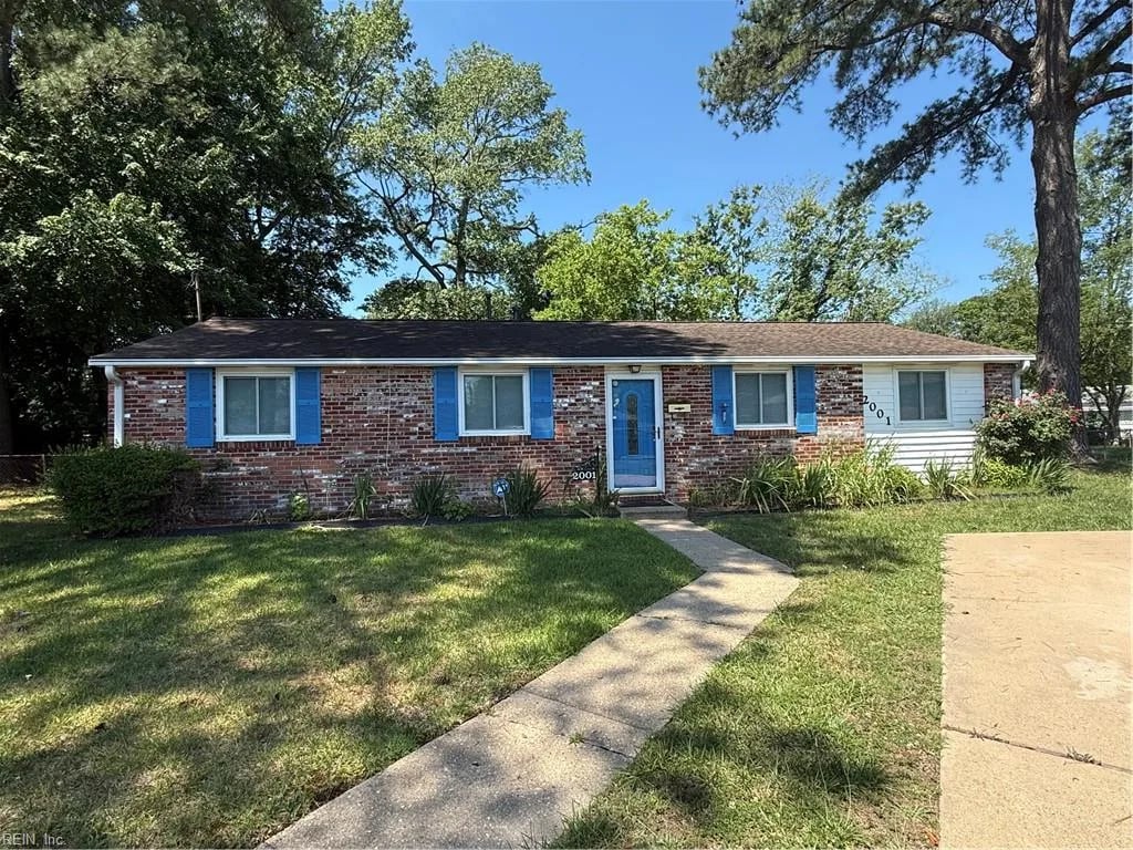 2001 Neville CIR, HAMPTON VA 23663