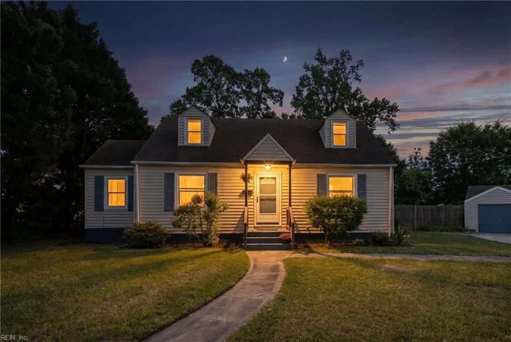 725 Leonard RD, NORFOLK VA 23518 - Photo 2
