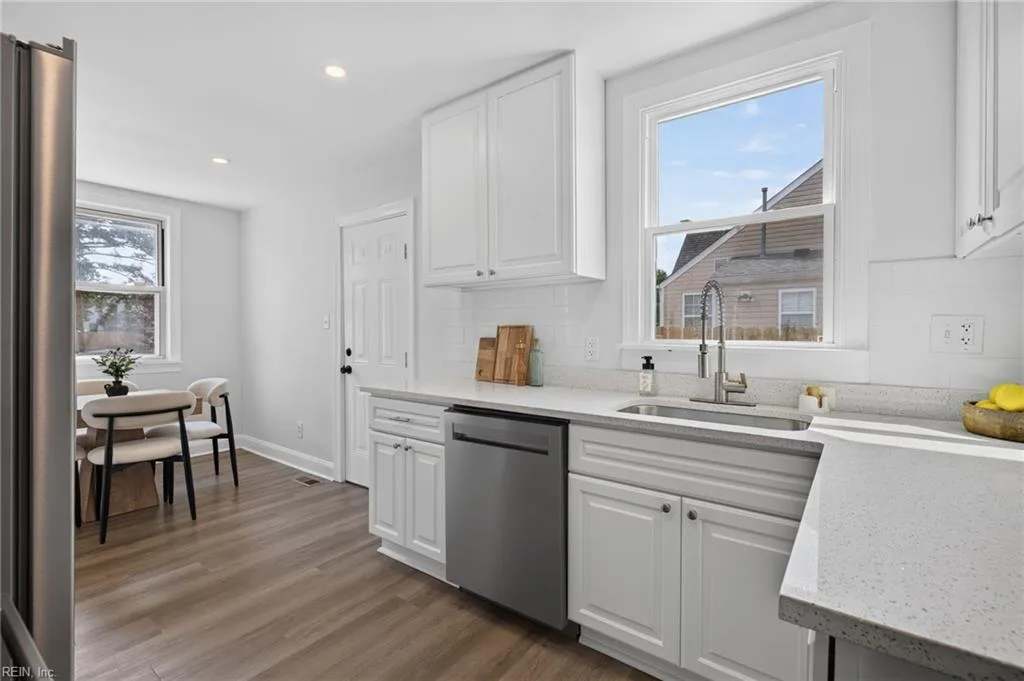 2211 Abbey RD, NORFOLK VA 23509 - Photo 5