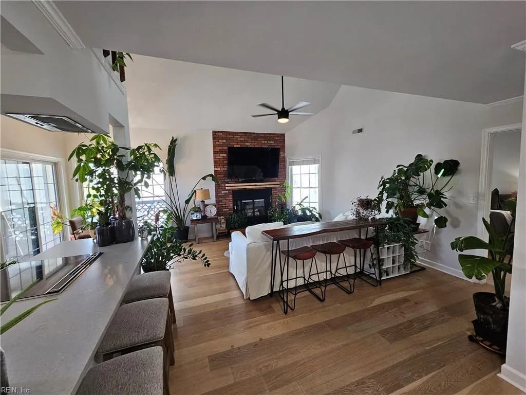 407 Harbour Point PT #301, VIRGINIABEACH VA 23451 - Photo 3