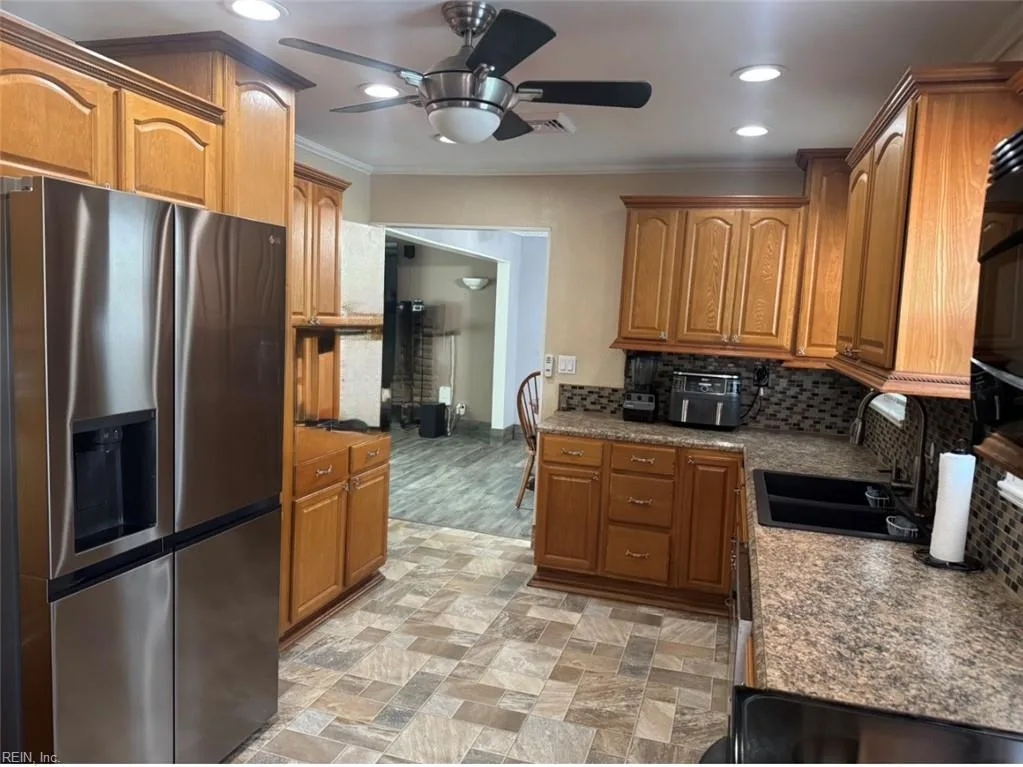 2970 Murray AVE, NORFOLK VA 23518 - Photo 4