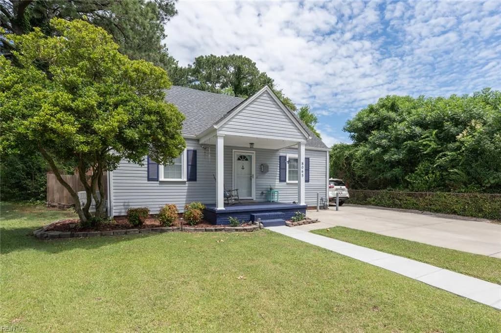 8065 W Glen RD, NORFOLK VA 23505 - Photo 3