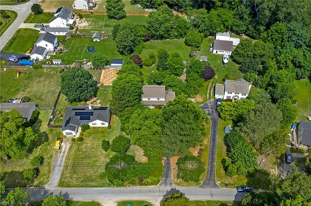 137 Sand Hill RD, Williamsburg — 3 bed Residential, 1,896 sqft