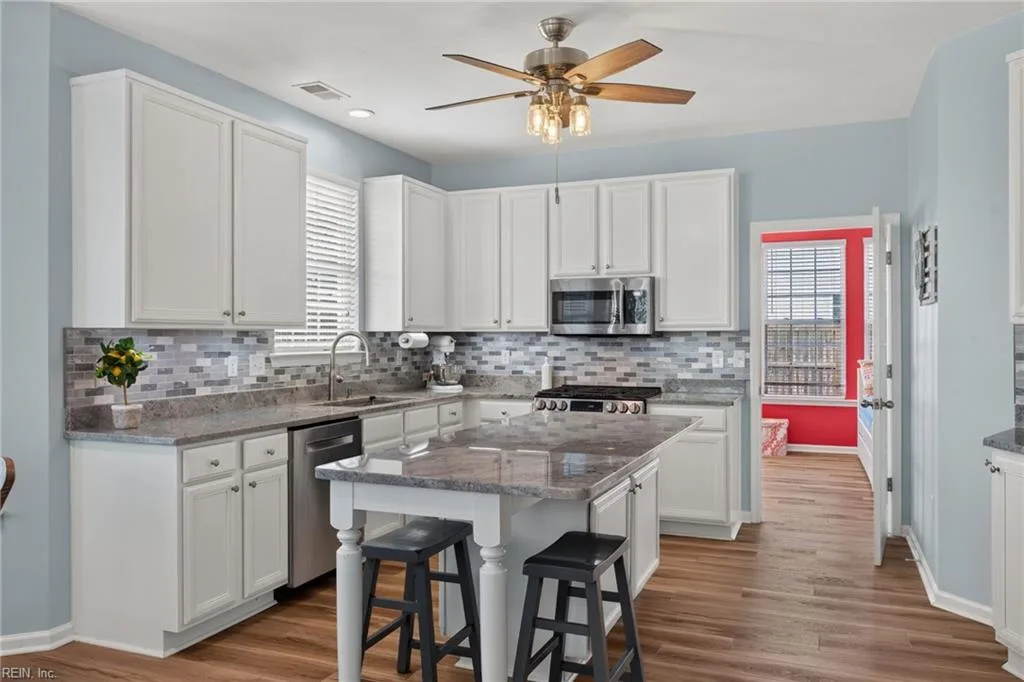 3232 Joplin LN, CHESAPEAKE VA 23323 - Photo 3