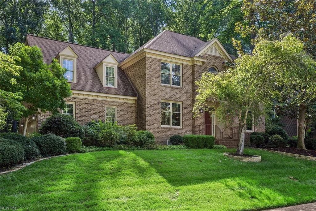 217 Yorkshire DR, WILLIAMSBURG VA 23185 - Main photo