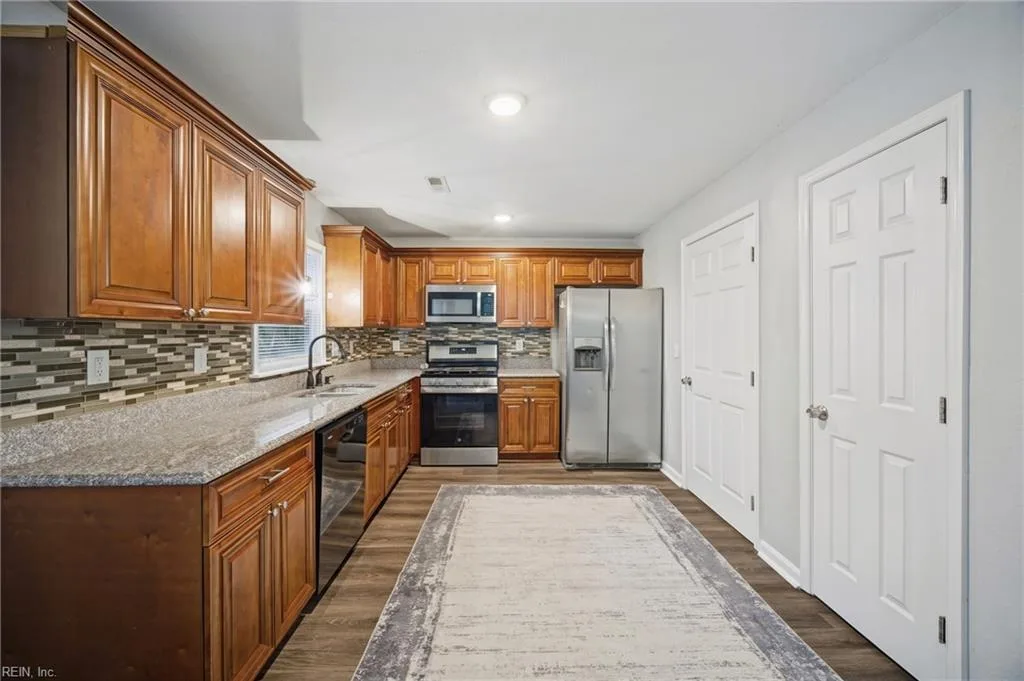 1013 Tifton ST, NORFOLK VA 23513 - Photo 4