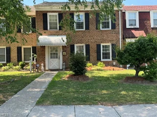 5207 Clover Hill DR, PORTSMOUTH VA 23703 - Main photo